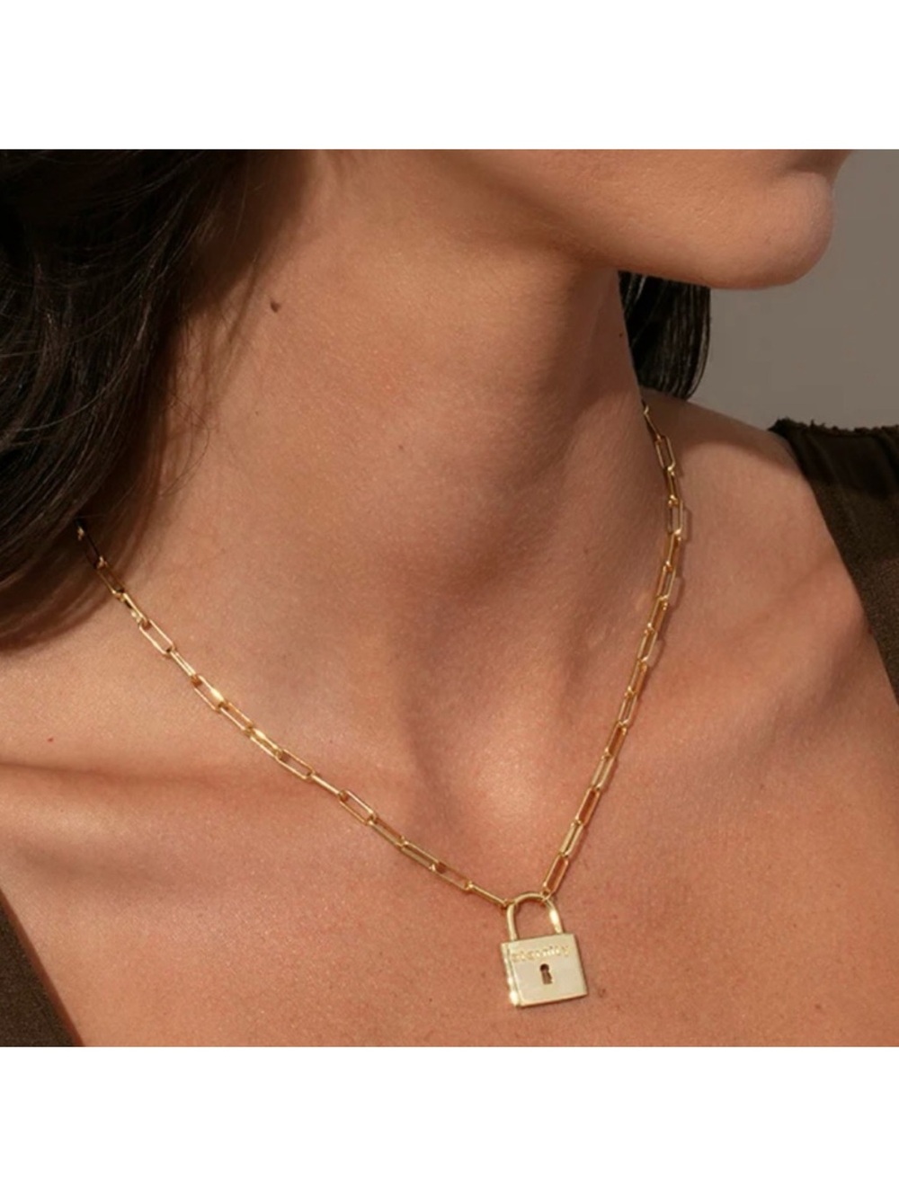 NWT Uncommon James Eternity Lock Necklace